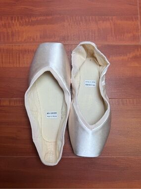 Discontinued Russian Pointe Rubin Pointe shoes